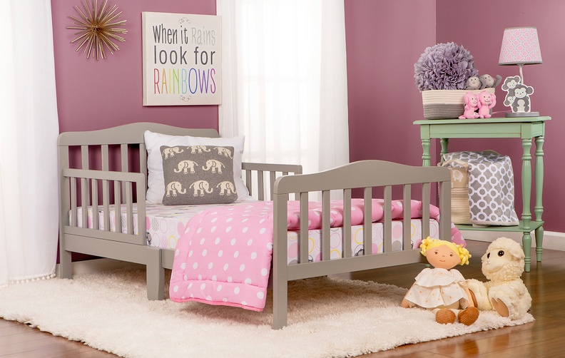 624_CG_Grey_Classic_Toddler_Bed_RS.jpg